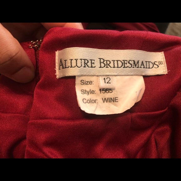 Wine Red Chiffon Bridesmaid Gown - Picture 4 of 4